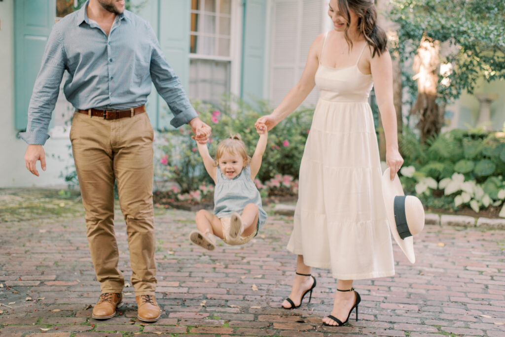 Family photoshoot in Charleston SC